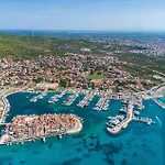 Cozy In With Wifi Apartment Vodice