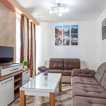 2 Bedroom Amazing In *