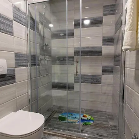 2 Bedroom Amazing In Apartment Vodice