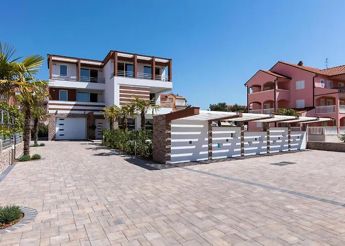 2 Bedroom Amazing In *